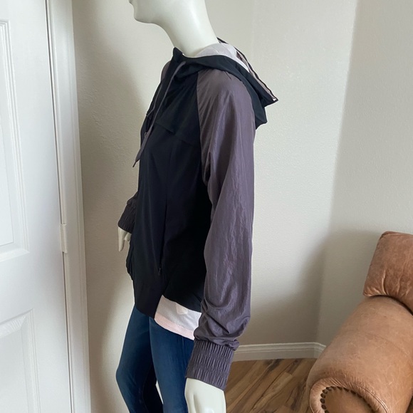 Fabletics Karen Layer Jacket Size Large - Picture 9 of 16